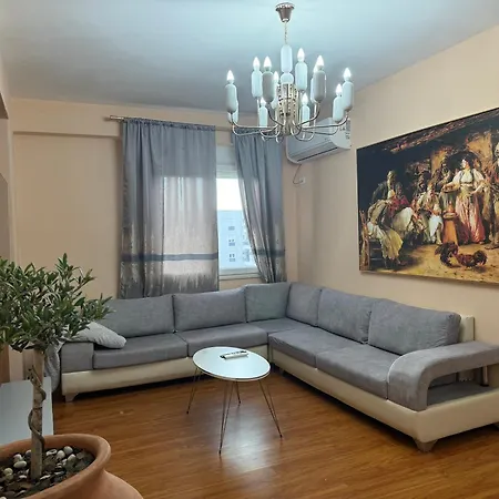 Your Cozy In טיראנה
